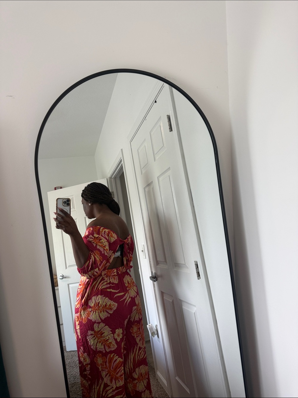 BloomChic Pink Tropical Off-Shoulder Midi Dress - Picture 3 of 4